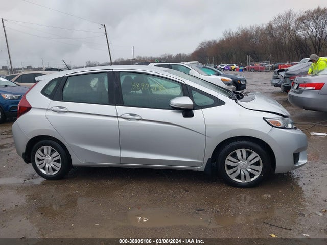 Honda FIT LX 2015 3HGGK5H53FM748643 Image 13