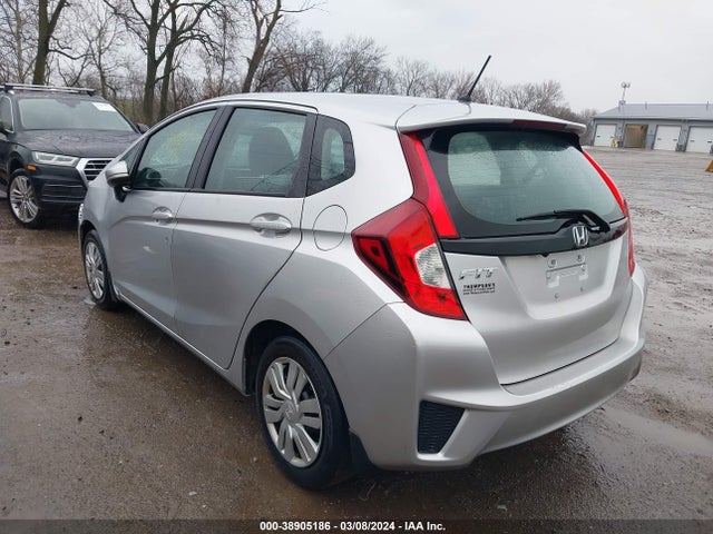 Honda FIT LX 2015 3HGGK5H53FM748643 Image 3