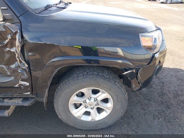 Toyota 4RUNNER SR5 2021 JTEMU5JR9M5916843 Image 20