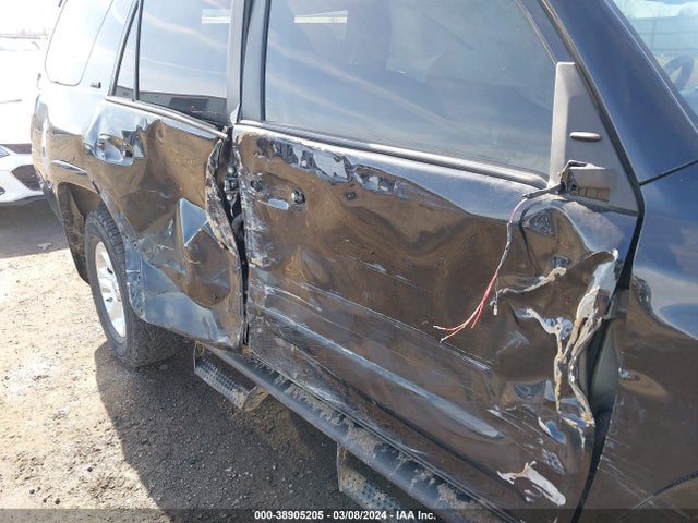 Toyota 4RUNNER SR5 2021 JTEMU5JR9M5916843 Image 6