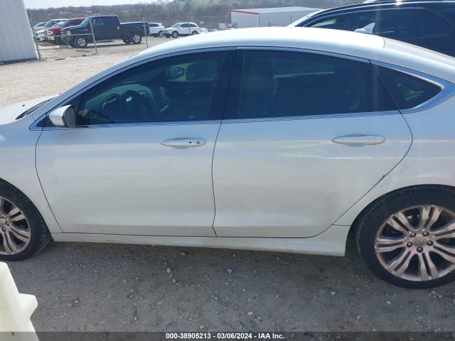 Chrysler 200 Limited 2015 1C3CCCAB2FN609905 Image 14
