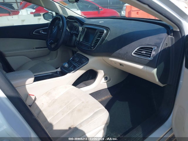 Chrysler 200 Limited 2015 1C3CCCAB2FN609905 Image 5