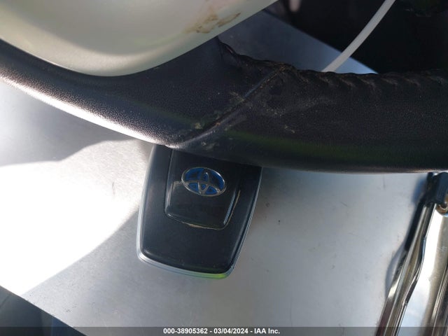 Toyota Prius Prime Plus 2018 JTDKARFP5J3079857 Image 11
