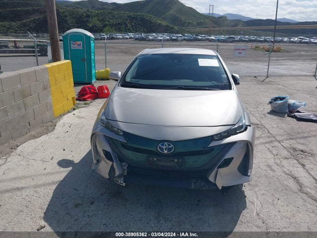 Toyota Prius Prime Plus 2018 JTDKARFP5J3079857 Image 12