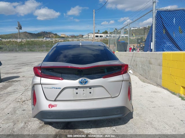 Toyota Prius Prime Plus 2018 JTDKARFP5J3079857 Image 16