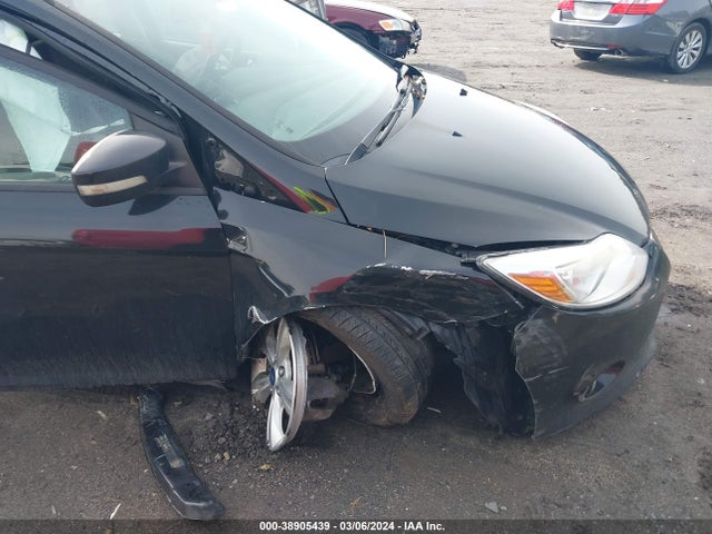 Ford FOCUS SE 2014 1FADP3F28EL386363 Image 12