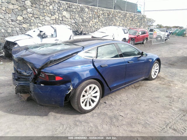 Tesla Model S 60/70/75/85 2016 5YJSA1E1XGF151386 Image 4