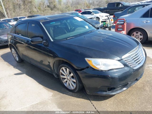 Auction sale of the 2013 Chrysler 200 Touring, vin: 1C3CCBBB1DN513592, lot number: 38905647