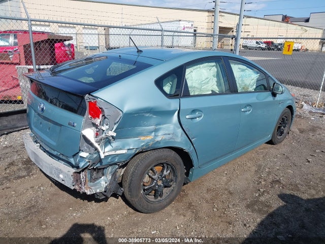 Toyota Prius Two 2015 JTDKN3DU4F1949241 Image 4