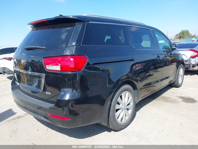 KIA SEDONA EX 2018 KNDMC5C16J6389400 Image 4