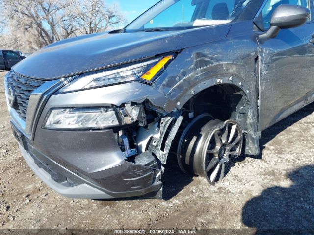 5N1BT3BB7NC680223 Nissan Rogue Sv Intelligent Awd