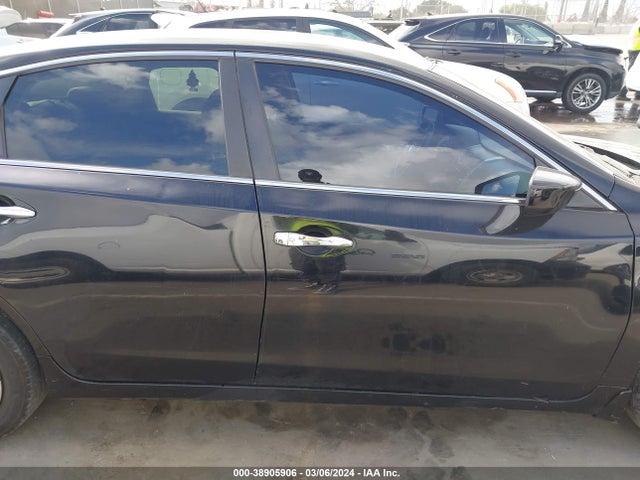 Nissan Altima 2.5 S 2015 1N4AL3AP5FN393293 Image 13