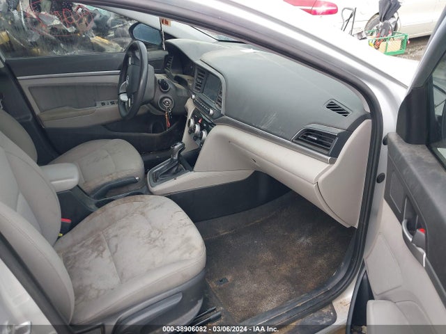 Hyundai ELANTRA SEL 2019 KMHD84LF1KU758907 Image 5