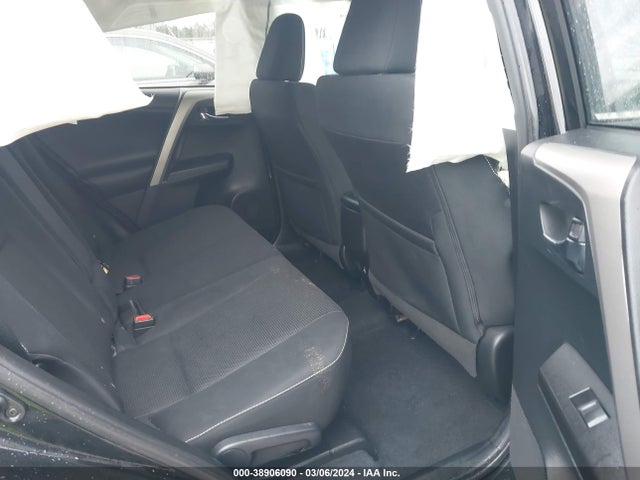 Toyota Rav4 Xle 2018 2T3WFREV1JW453669 Image 8