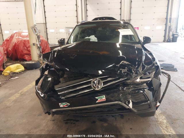 3VV2B7AX9KM040117 Volkswagen Tiguan 2.0t Se/2.0t Sel/2.0t Sel R-line/2.0t Sel R-line Black