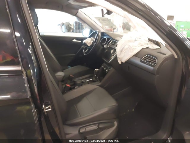3VV2B7AX9KM040117 Volkswagen Tiguan 2.0t Se/2.0t Sel/2.0t Sel R-line/2.0t Sel R-line Black
