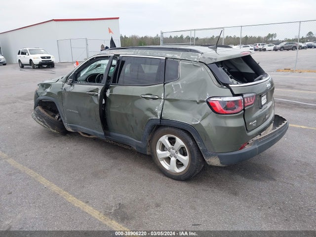 3C4NJDBB0KT735382 Jeep Compass Latitude 4x4