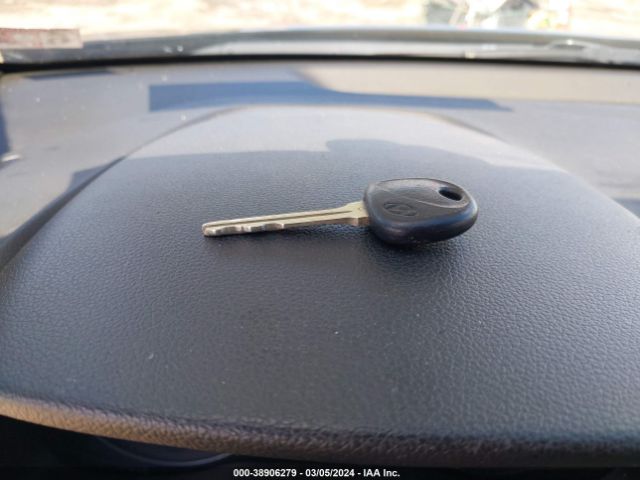 5NPD84LF0HH002427 Hyundai ELANTRA SE