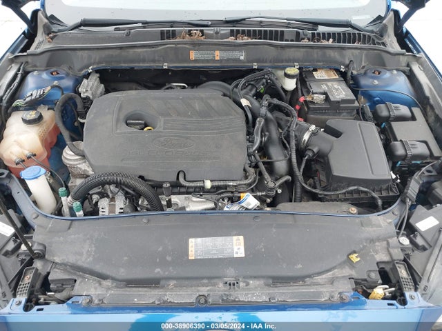 3FA6P0HD6HR245979 Ford FUSION SE