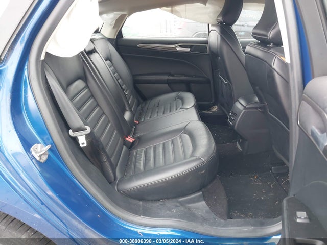 3FA6P0HD6HR245979 Ford FUSION SE