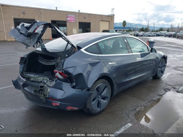 5YJ3E1EA3JF028125 Tesla Model 3 Long Range/mid Range