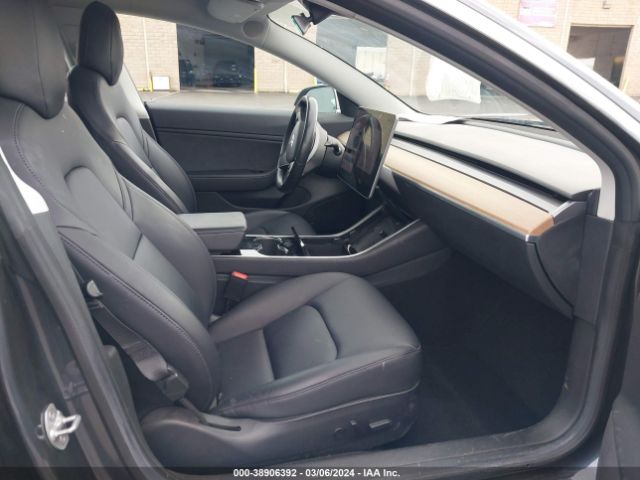 5YJ3E1EA3JF028125 Tesla Model 3 Long Range/mid Range