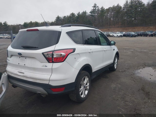 Ford ESCAPE SE 2018 1FMCU9GD2JUC12418 Image 4