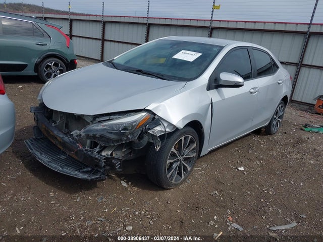 Toyota COROLLA SE 2017 5YFBURHE8HP659768 Image 2