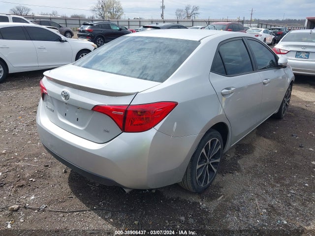 Toyota COROLLA SE 2017 5YFBURHE8HP659768 Image 4