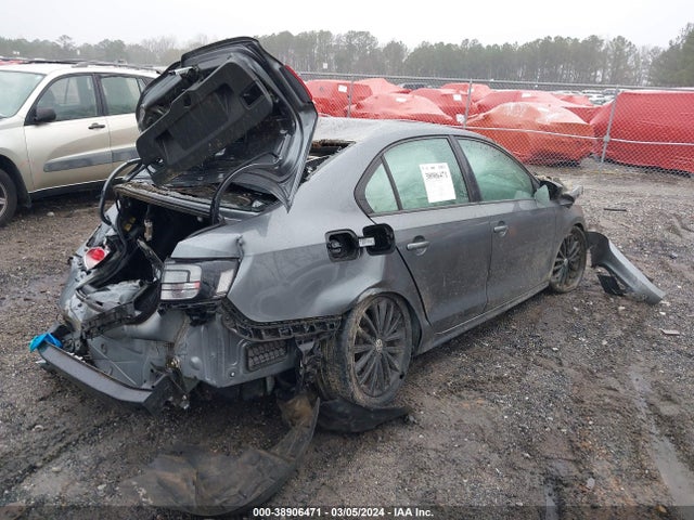 3VWB17AJ5GM235634 Volkswagen Jetta 1.8t Sport