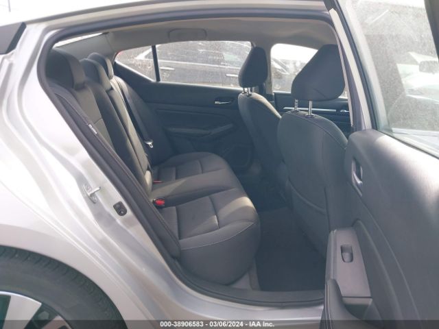 1N4BL4DV2NN308820 Nissan Altima Sv Fwd