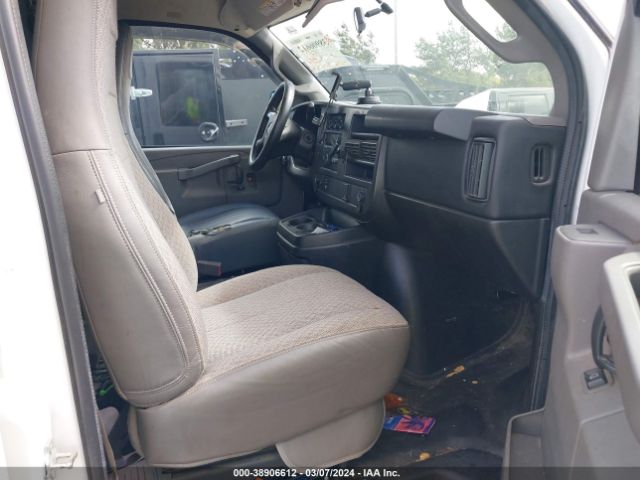 1GTW7AFF2G1902418 GMC Savana 2500 Work Van