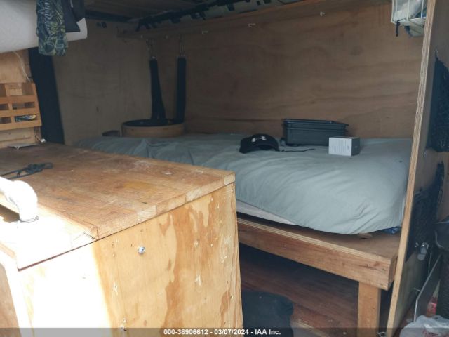 1GTW7AFF2G1902418 GMC Savana 2500 Work Van