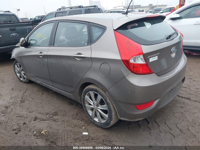 Hyundai ACCENT SE 2014 KMHCU5AE3EU161592 Image 3