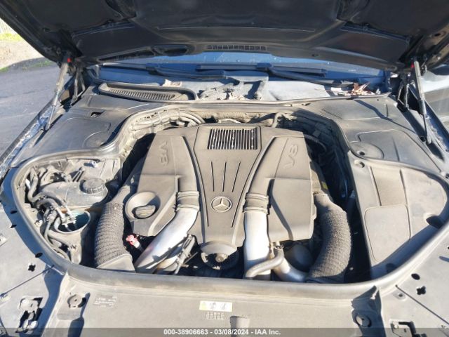 WDDUG8CB8FA156286 Mercedes-Benz S 550