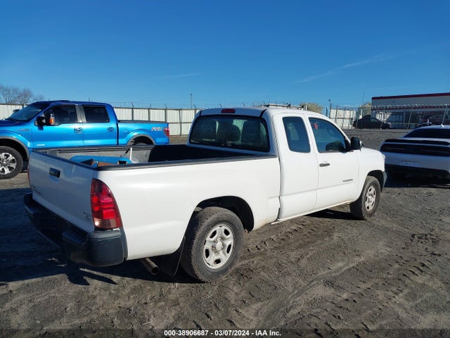 Toyota Tacoma 2015 5TFTX4CNXFX055398 Image 4