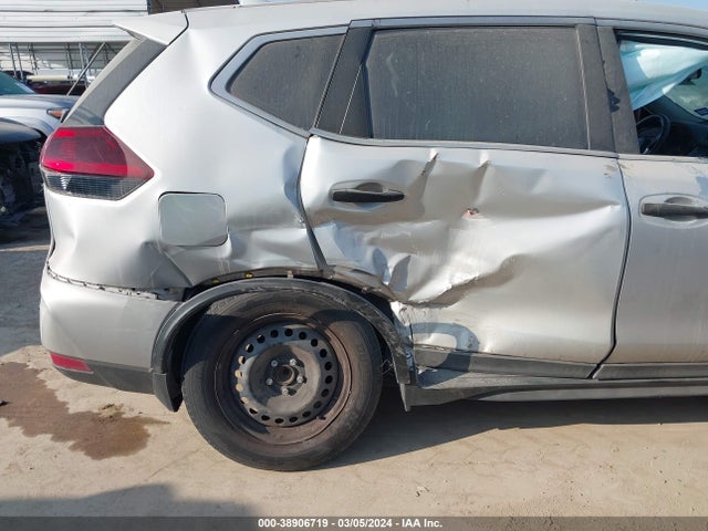 Nissan ROGUE S 2018 5N1AT2MT5JC714259 Image 6
