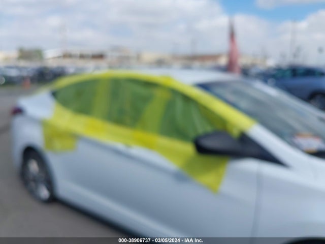 Hyundai ELANTRA SE 2016 5NPDH4AE4GH795918 Image 13