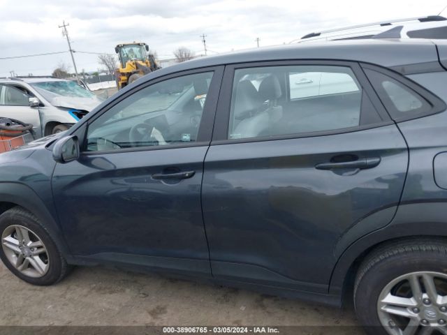 KM8K2CAB6NU762118 Hyundai Kona Se