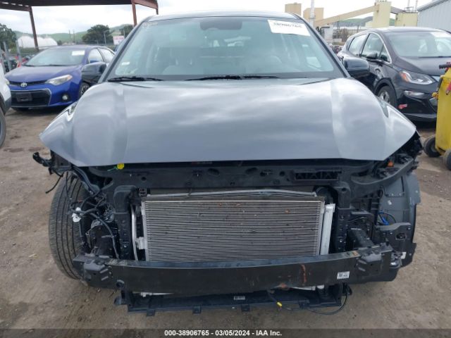 KM8K2CAB6NU762118 Hyundai Kona Se
