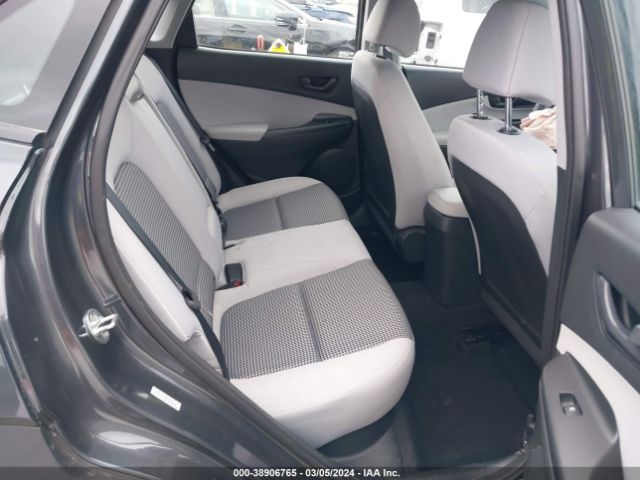 KM8K2CAB6NU762118 Hyundai Kona Se