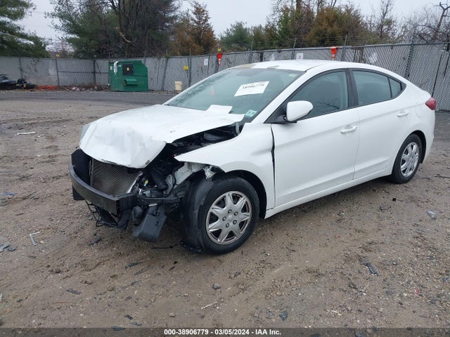 Hyundai ELANTRA SE 2018 5NPD74LF4JH274262 Image 2