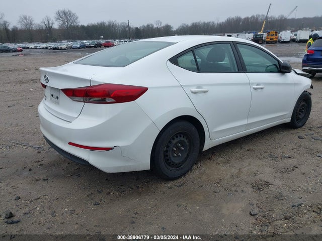 Hyundai ELANTRA SE 2018 5NPD74LF4JH274262 Image 4