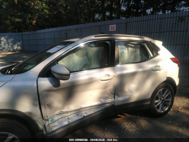 JN1BJ1CR4KW346478 Nissan Rogue Sport Sv