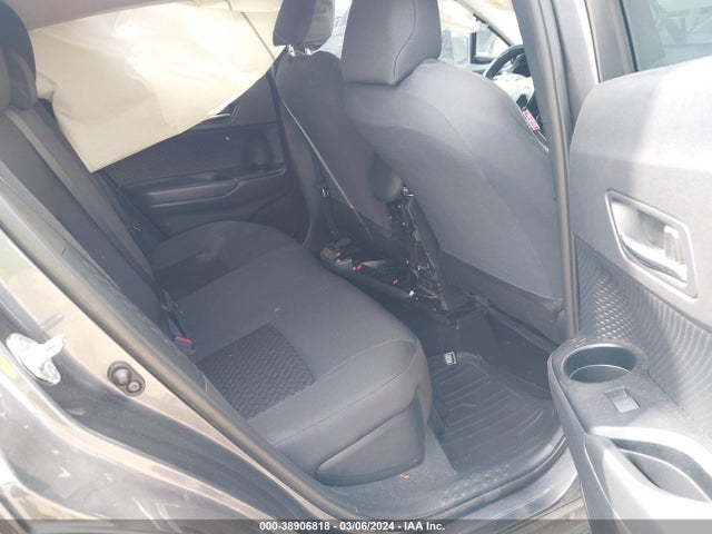 Toyota C-HR LE 2021 NMTKHMBX4MR135941 Image 8