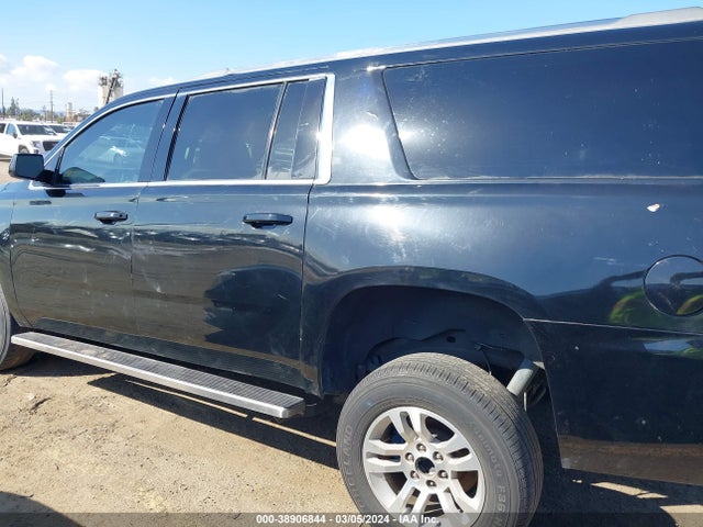 Chevrolet Suburban Lt 2017 1GNSCHKC3HR221774 Image 14