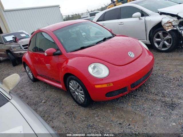2010 Volkswagen New Beetle 2.5l Final Edition/2.5l Red Rock Edition მანქანა იყიდება აუქციონზე, vin: 3VWPW3AG7AM000387, აუქციონის ნომერი: 38906845