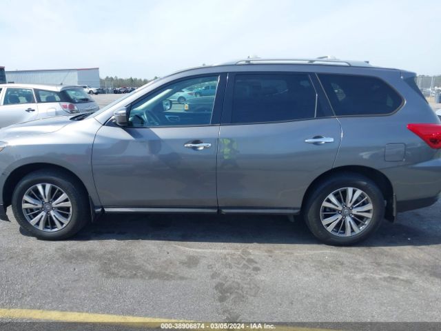 5N1DR2AN8LC597040 Nissan Pathfinder S 2wd