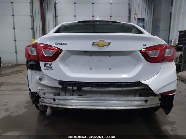 Chevrolet Cruze Lt Auto 2018 1G1BE5SM5J7242548 Image 12