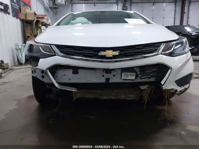 Chevrolet Cruze Lt Auto 2018 1G1BE5SM5J7242548 Image 6